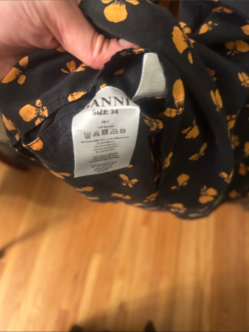 GANNI Women's Black Maxi Dress with 🍊 Floral Print - Picture 3 of 12